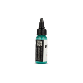Vue rapprochée de l'encre de tatouage turquoise Dynamic Color Co.