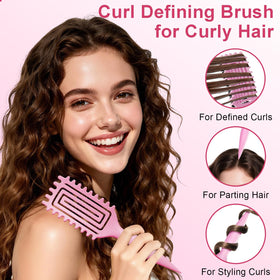Weldilgit brosse à cheveux bouclés en utilisation sur cheveux mouillés