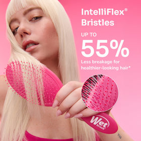 Wet Brush Brosse Démêlante Originale Édition Limitée Cerise sur fond coloré