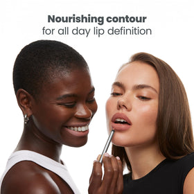 Wonderskin Crayon à Lèvres 360 Contour swatch sur la main