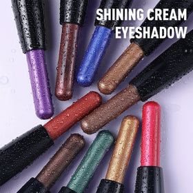 Wugbc Crayon Fard à Paupières Violet Prune sur un fond neutre