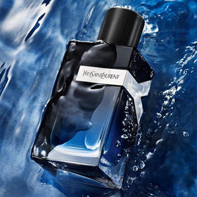 Yves Saint Laurent Y Eau De Parfum 200ml en situation
