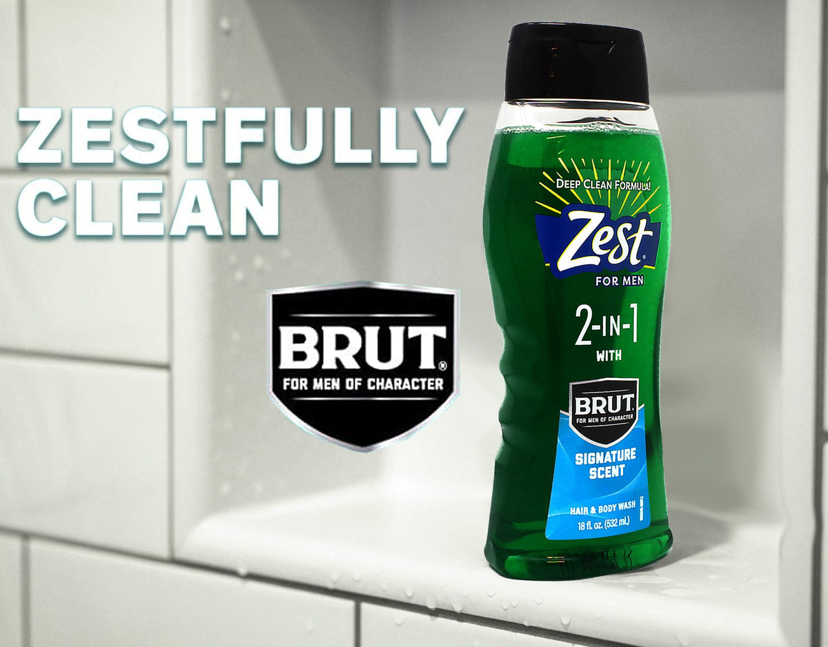 Zest Gel Douche 2-en-1 532 ml dans un sac de sport