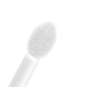 Zoom sur l'applicateur du gloss à lèvres Neutrogena