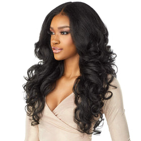 Zoom sur la ligne de cheveux pré-découpée de la perruque Latisha