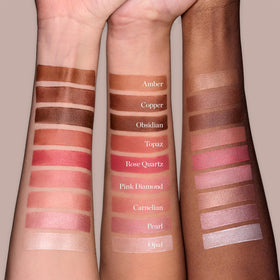 Zoom sur la texture crémeuse du stick Ogee Carnelian