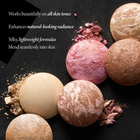 Zoom sur le blush de la palette Cheek to Chic Tropical Glow