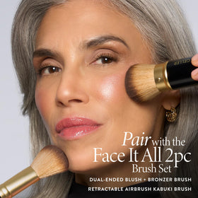 Zoom sur le highlighter de la palette Cheek to Chic Tropical Glow