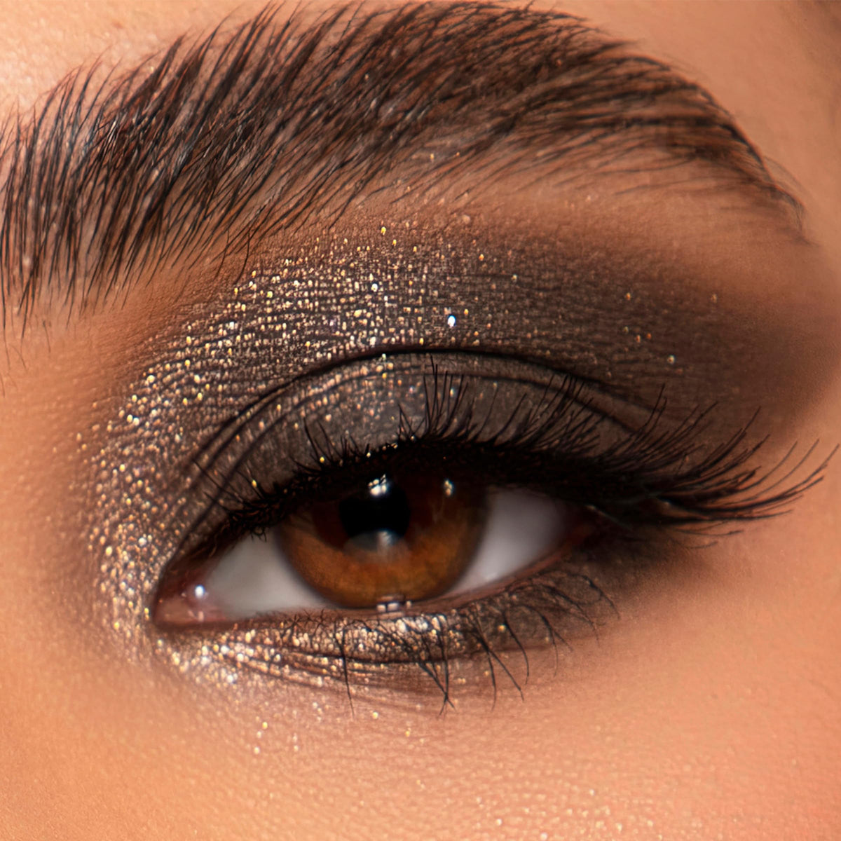 Zoom sur les teintes mates de la Palette Ritzy de SIGMA BEAUTY
