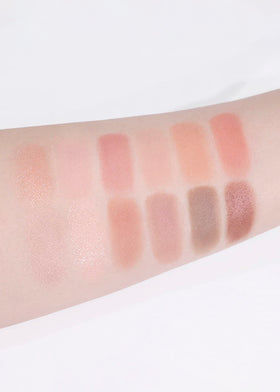 Zoom sur les teintes pailletées de la palette COLORGRAM